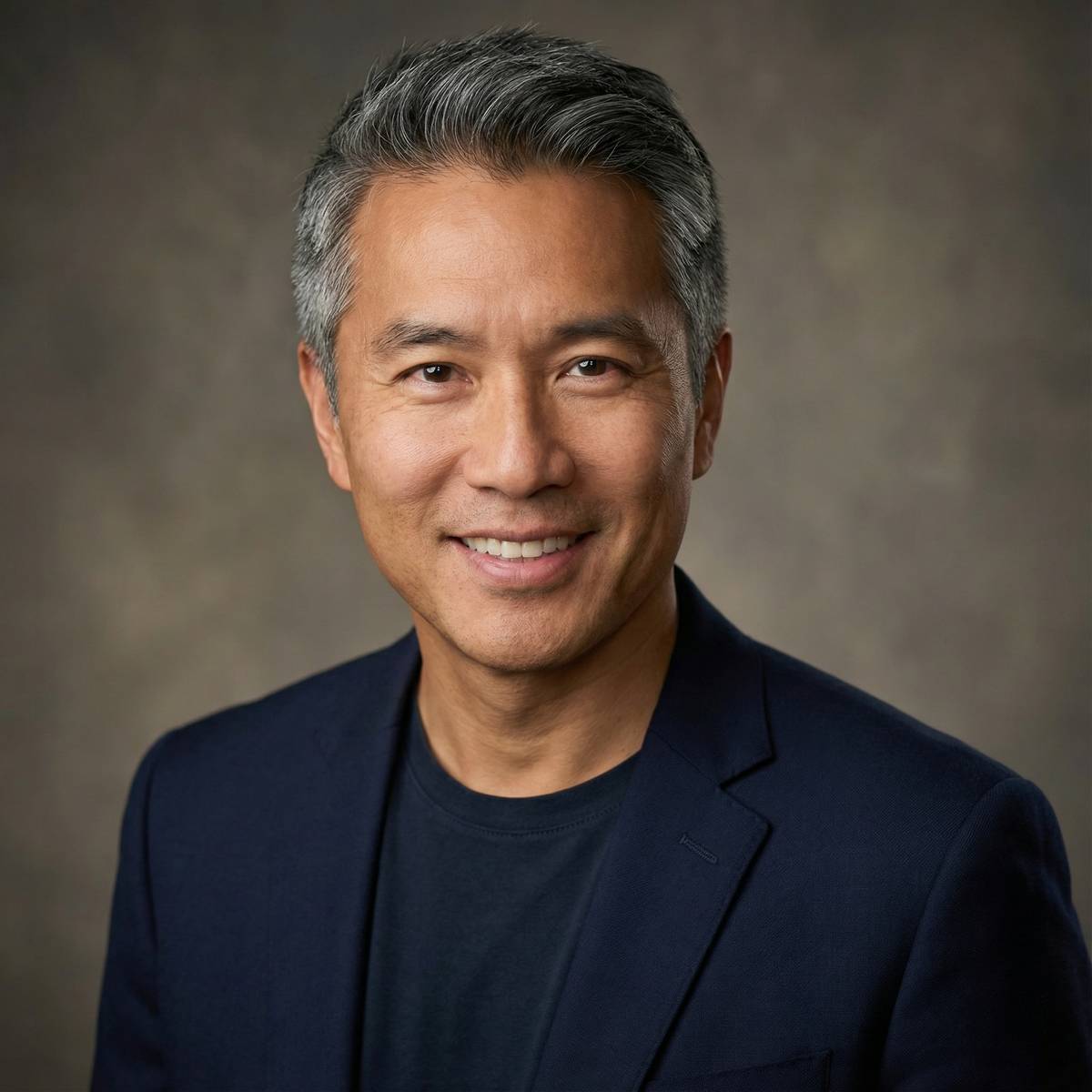 海角社区首席导演张明远